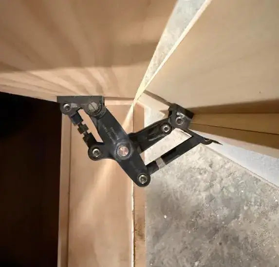 Hidden mirror door hinges